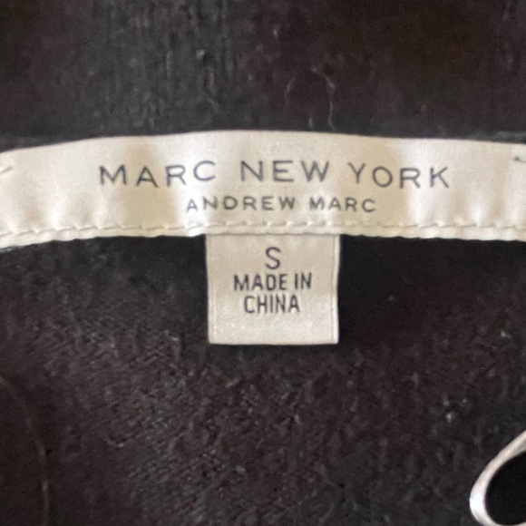 Marc Jacob’s Top - Picture 3 of 3